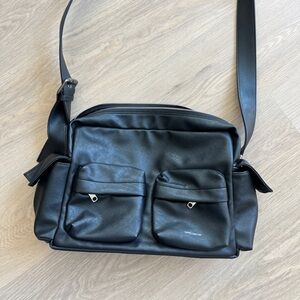 Samo Ondoh Cross Utility Bag in Black
